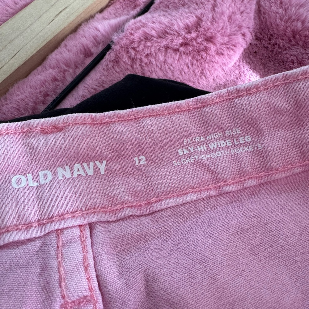 Old Navy Pink Flare Women's Jeans - Picture 2 of 9
